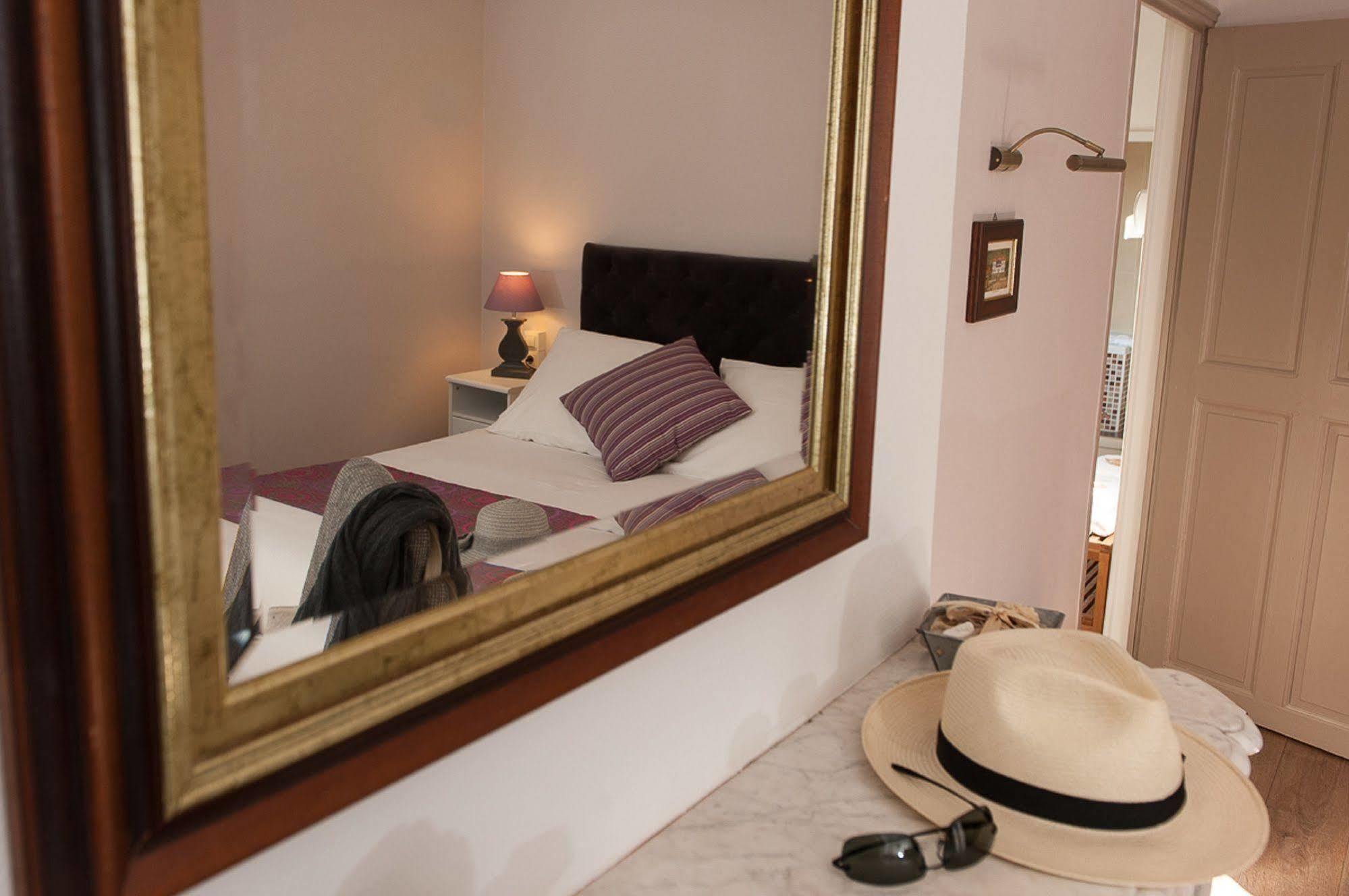 Hotel Sainte Anne - Apt Esterno foto