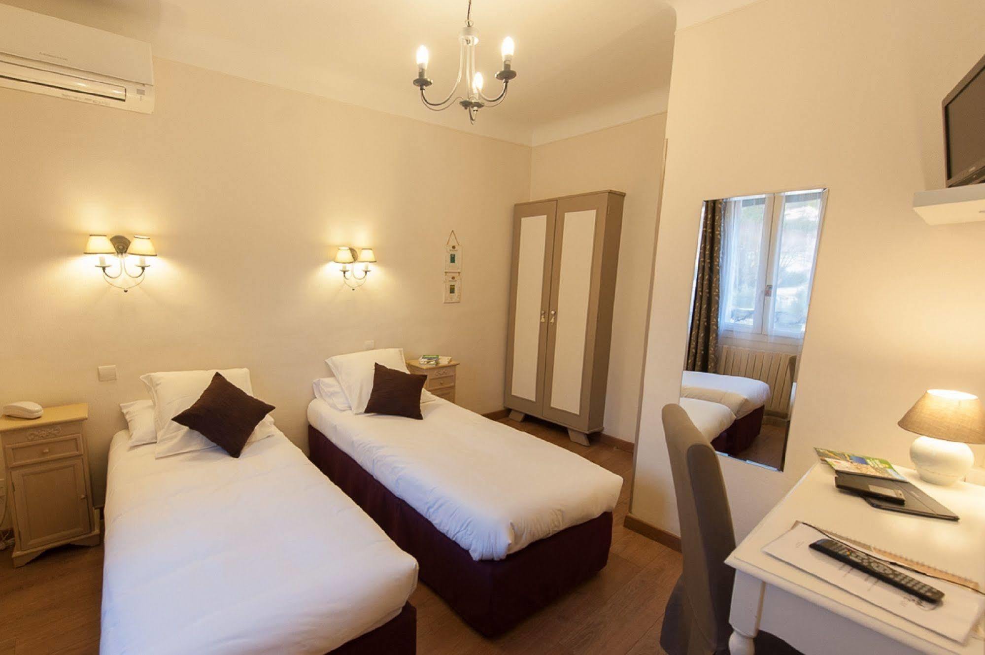 Hotel Sainte Anne - Apt Esterno foto
